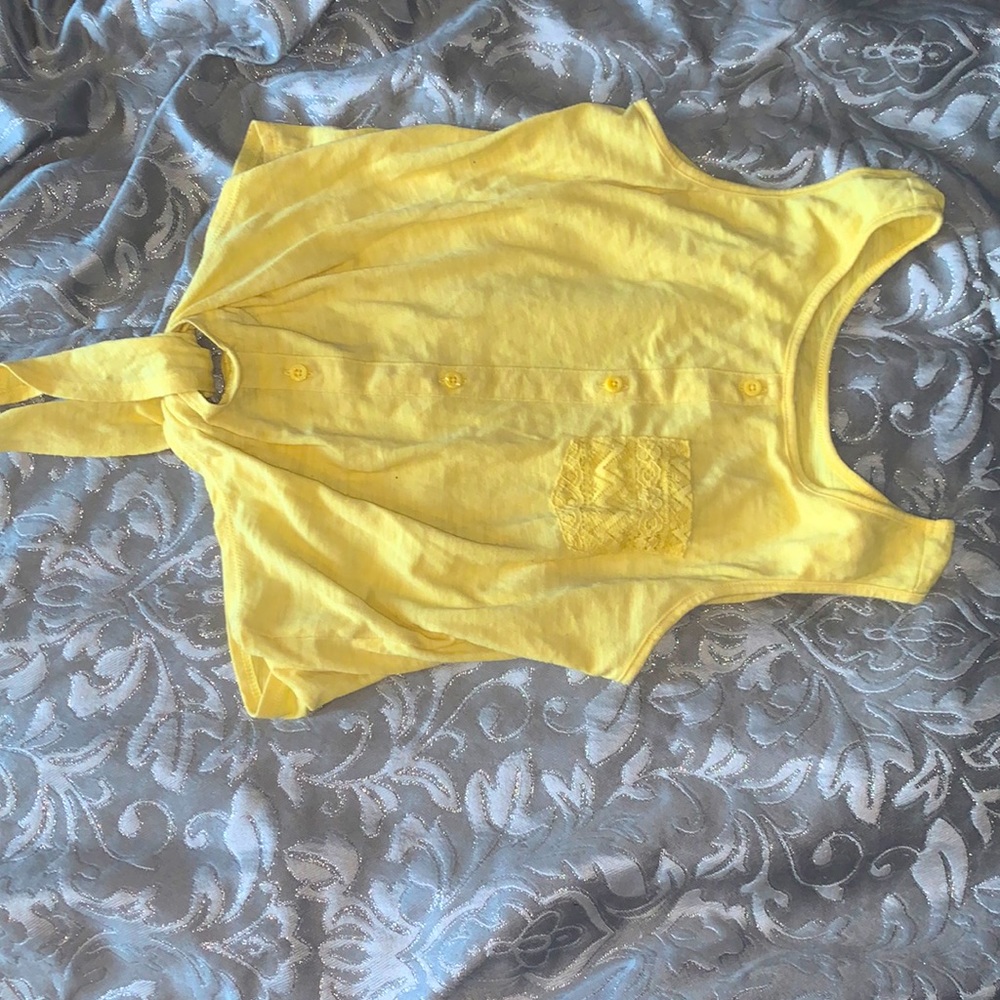 Tie-front pocket tank top